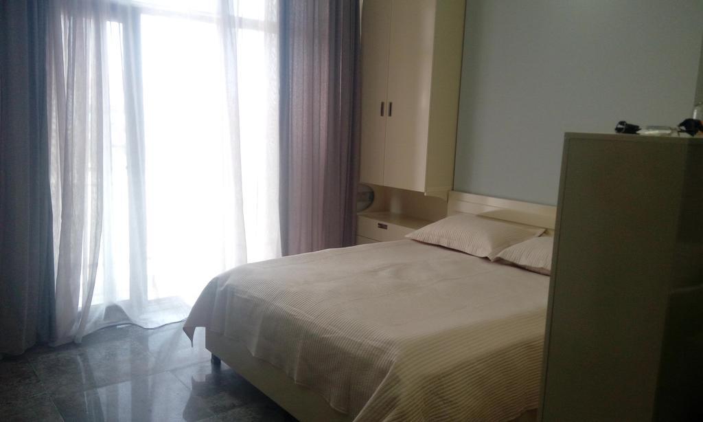Apartament Gia Batumi Eksteriør billede